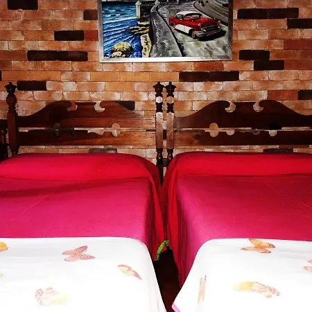 El Pedrueco Landhaus Nava